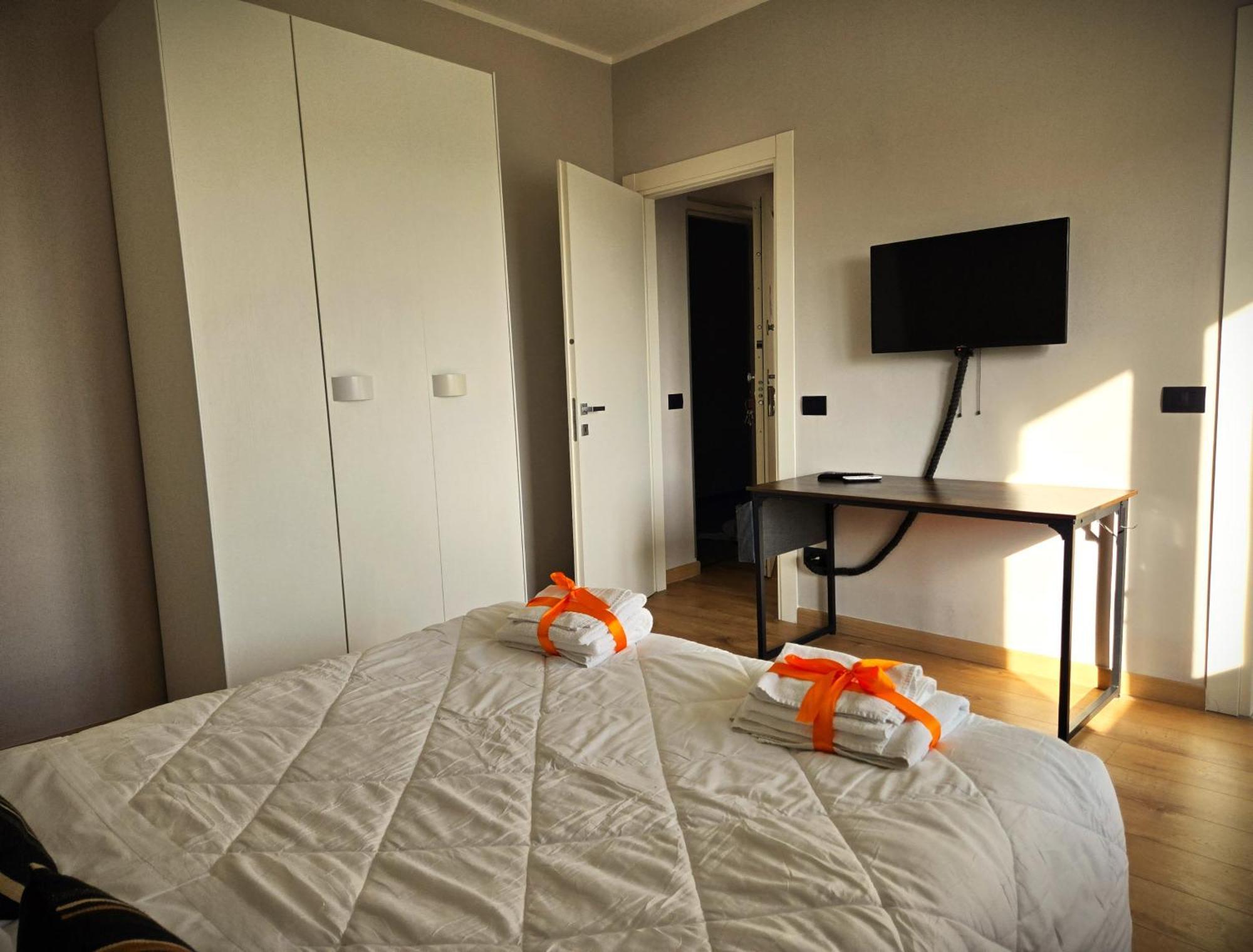7 Lakes Aparthotel Burolo Екстер'єр фото