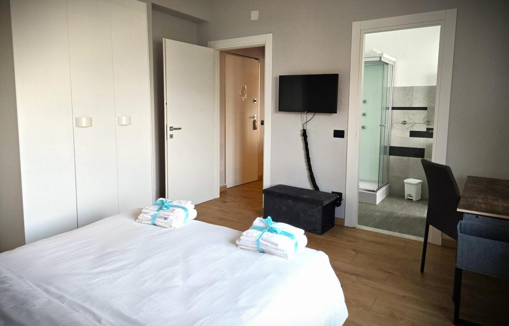 7 Lakes Aparthotel Burolo Екстер'єр фото