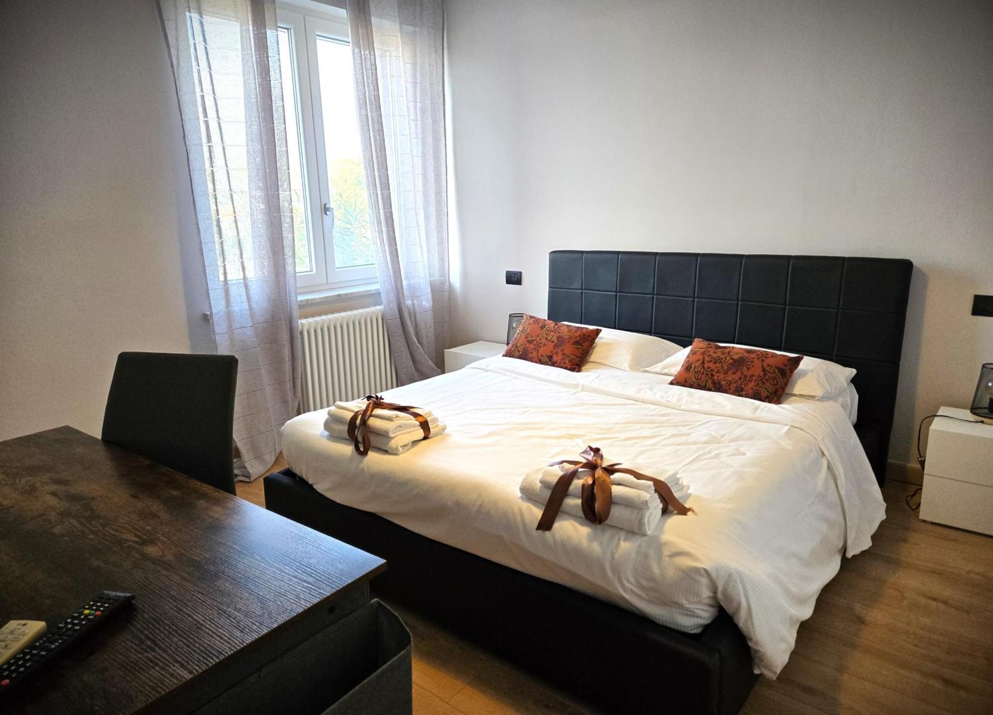 7 Lakes Aparthotel Burolo Екстер'єр фото